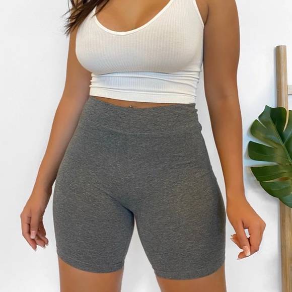 Fashion Nova Pants - Biker shorts